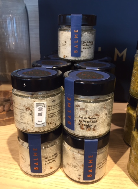 Salt with truffle taste