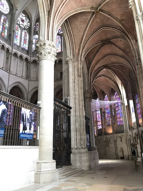 Auxerre St Etienne Catheral inside