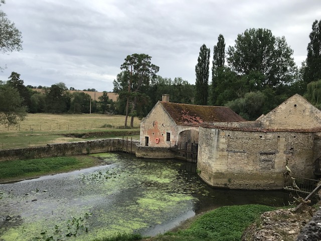 Forge de Buffon outside